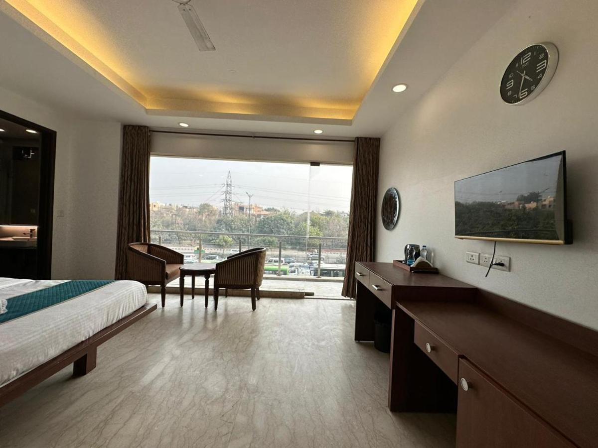Hotel The Imperio New Delhi Extérieur photo