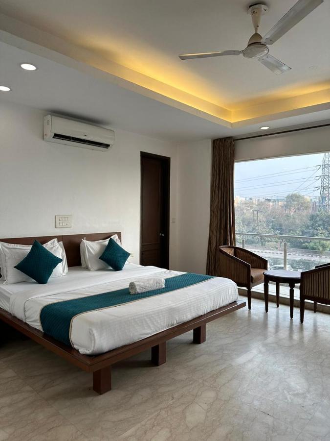 Hotel The Imperio New Delhi Extérieur photo